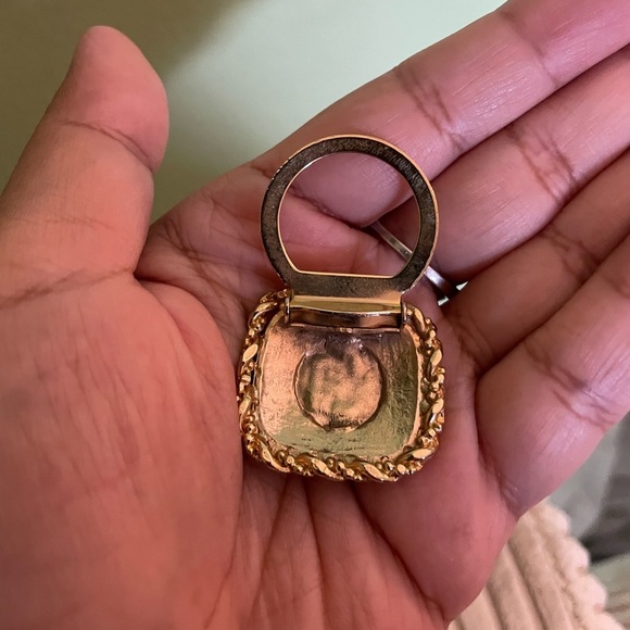 Elegant Gold and Pearl Women's Scarf Clip - Picture 5 of 5